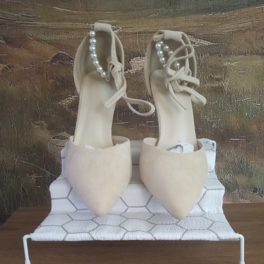 Chic Tan Women's Heels